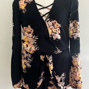 VINTAGE Material Girl Floral Black Women's Romper